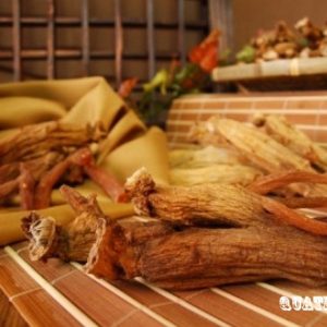 Sâm củ khô hộp thiếc Pocheon 300g (10 củ ) - Ảnh 3